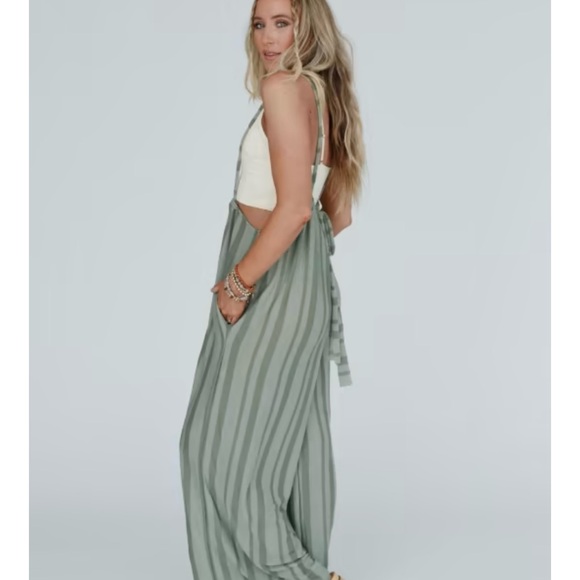 Three bird nest - Berkeley gathered jumpsuit - Picture 10 of 13